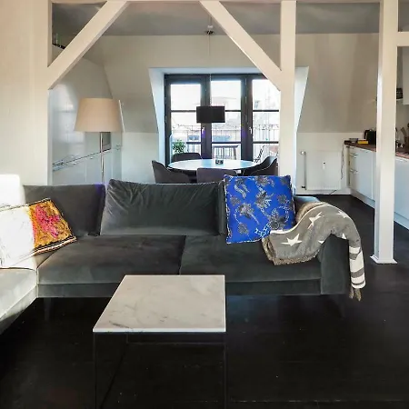 Luxurious & Cozy Scandinavian-penthouse In Central *